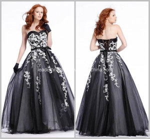 Elegant Applique Ball Gowns Black Organza Quinceanera Dresses Z7012